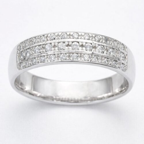 Valkokultainen timanttisormus V9114