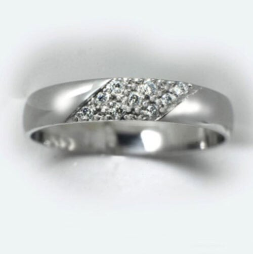 Timanttisormus V9066