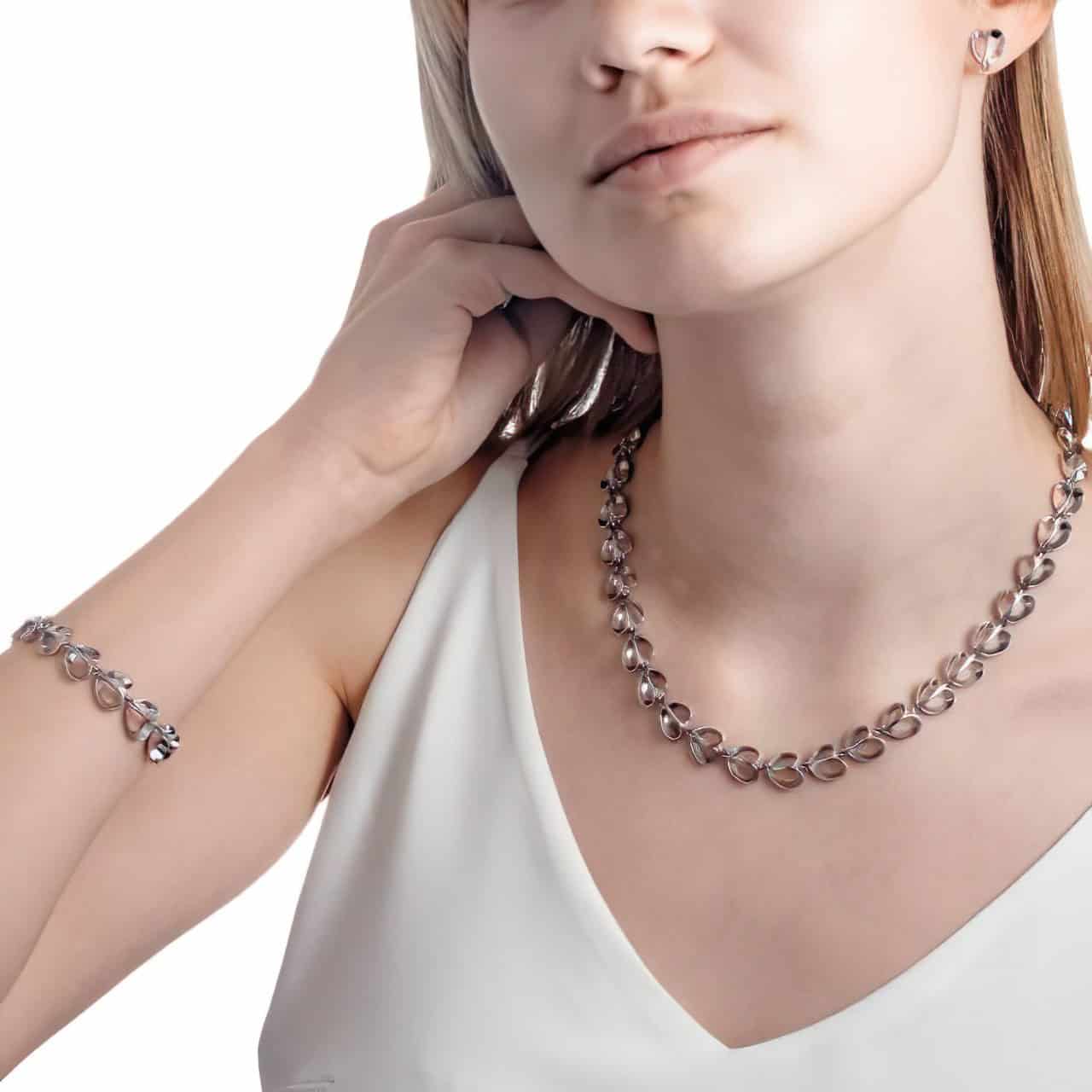 Kaulakorut kaulakorut