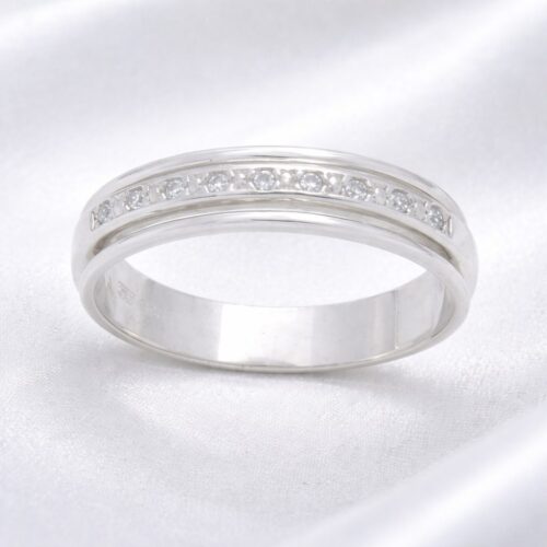 Timanttisormus valkokulta V9132