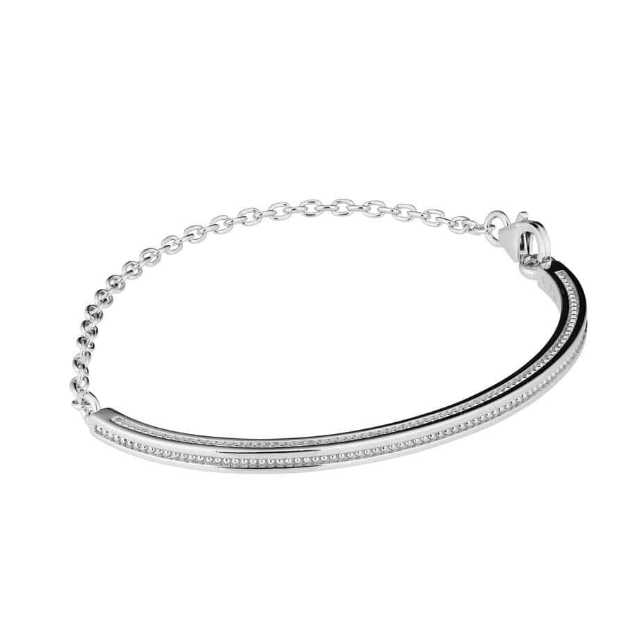 Lumoava Aina rannerengas hopeaa