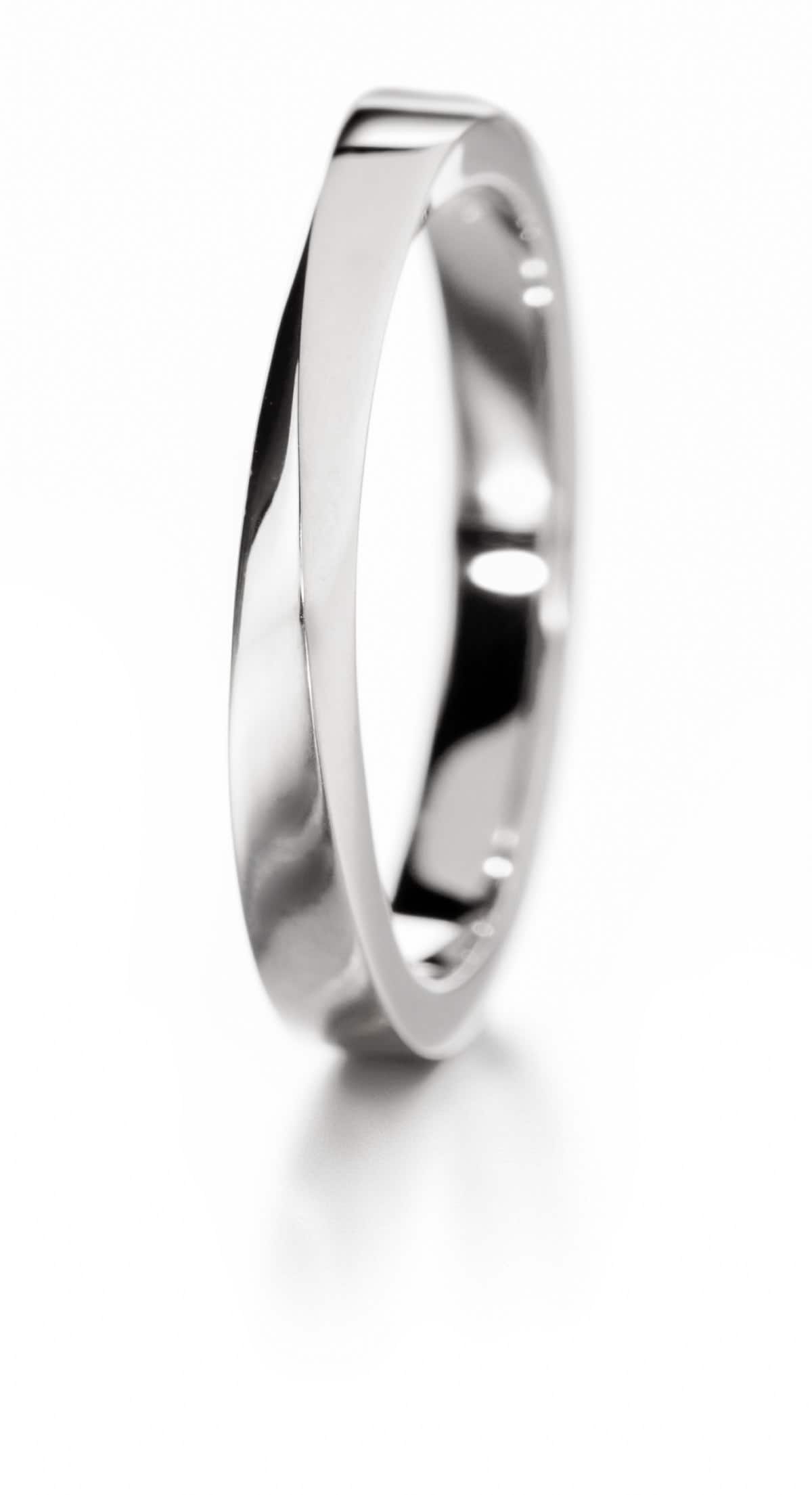 Lumoava Lupaus hopeasormus